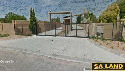 STUDENT HOUSING STAND OR CONVENTIONAL APARTMENTS  For Sale in Ruimsig, Roodepoort