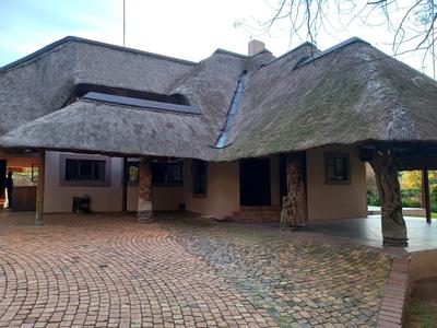 House For Rent in Ruimsig, Roodepoort
